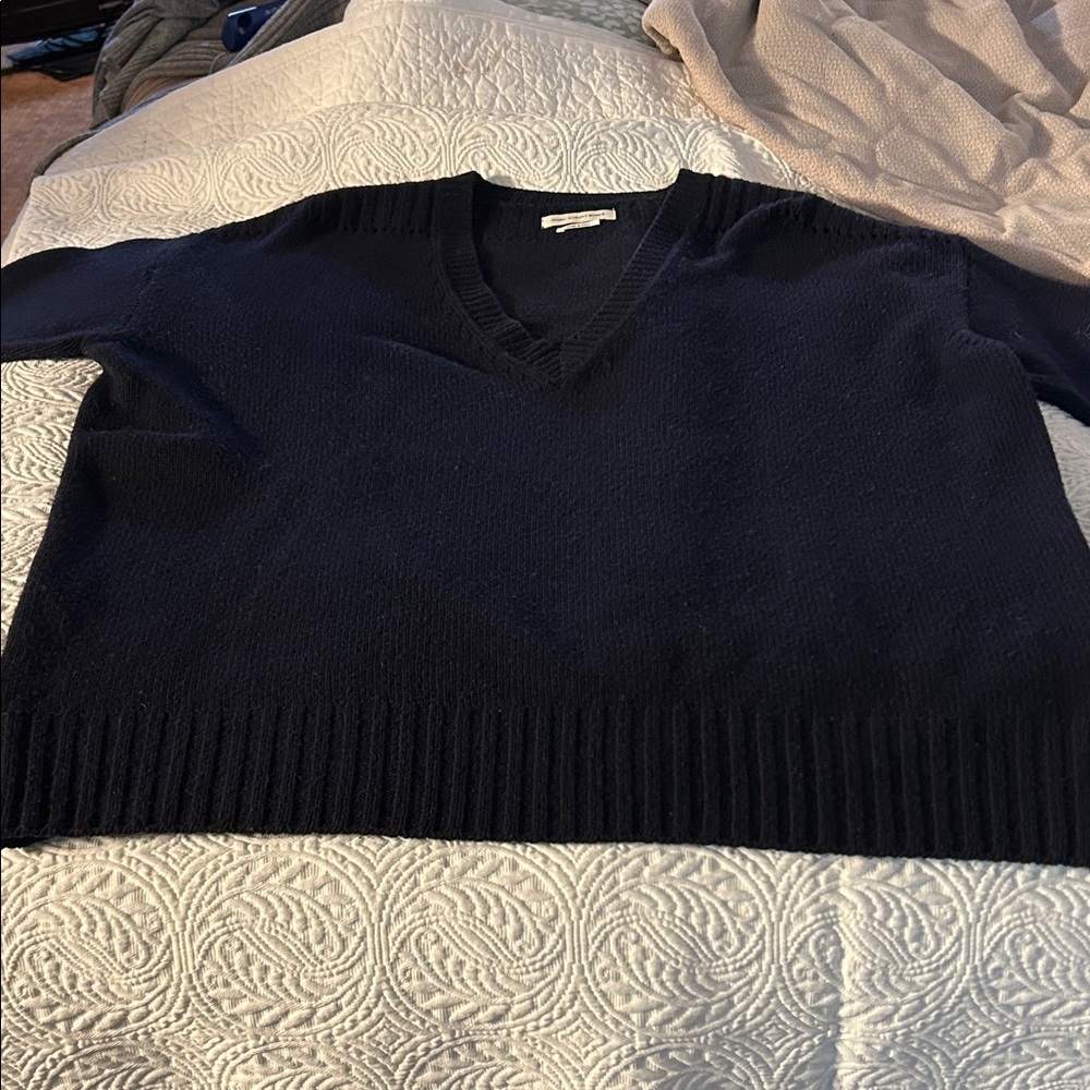 Isabel Marant Beautiful simple deep V wool and cashmere oversized sweater - Picture 7 of 11